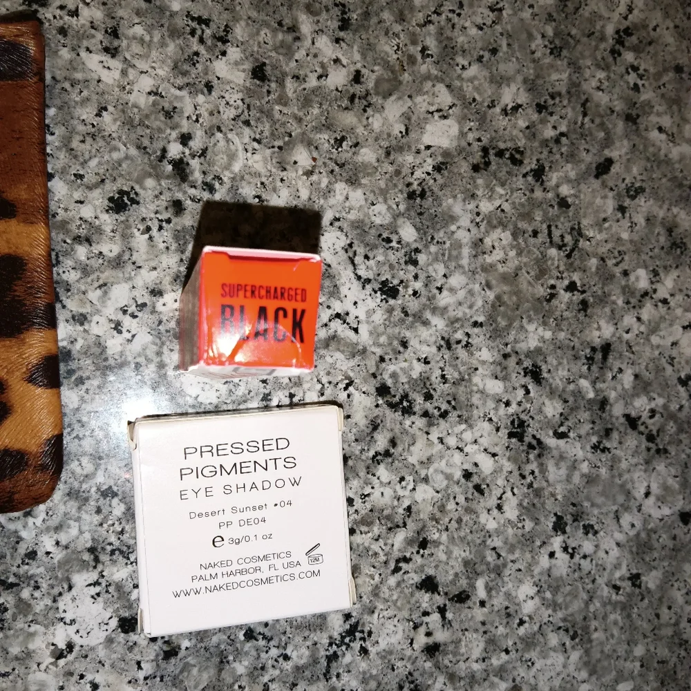 NIB Naked Cosmetics Desert Sunset Eyeshadow Benefit They're Real Black Mascara - Picture 5 of 6